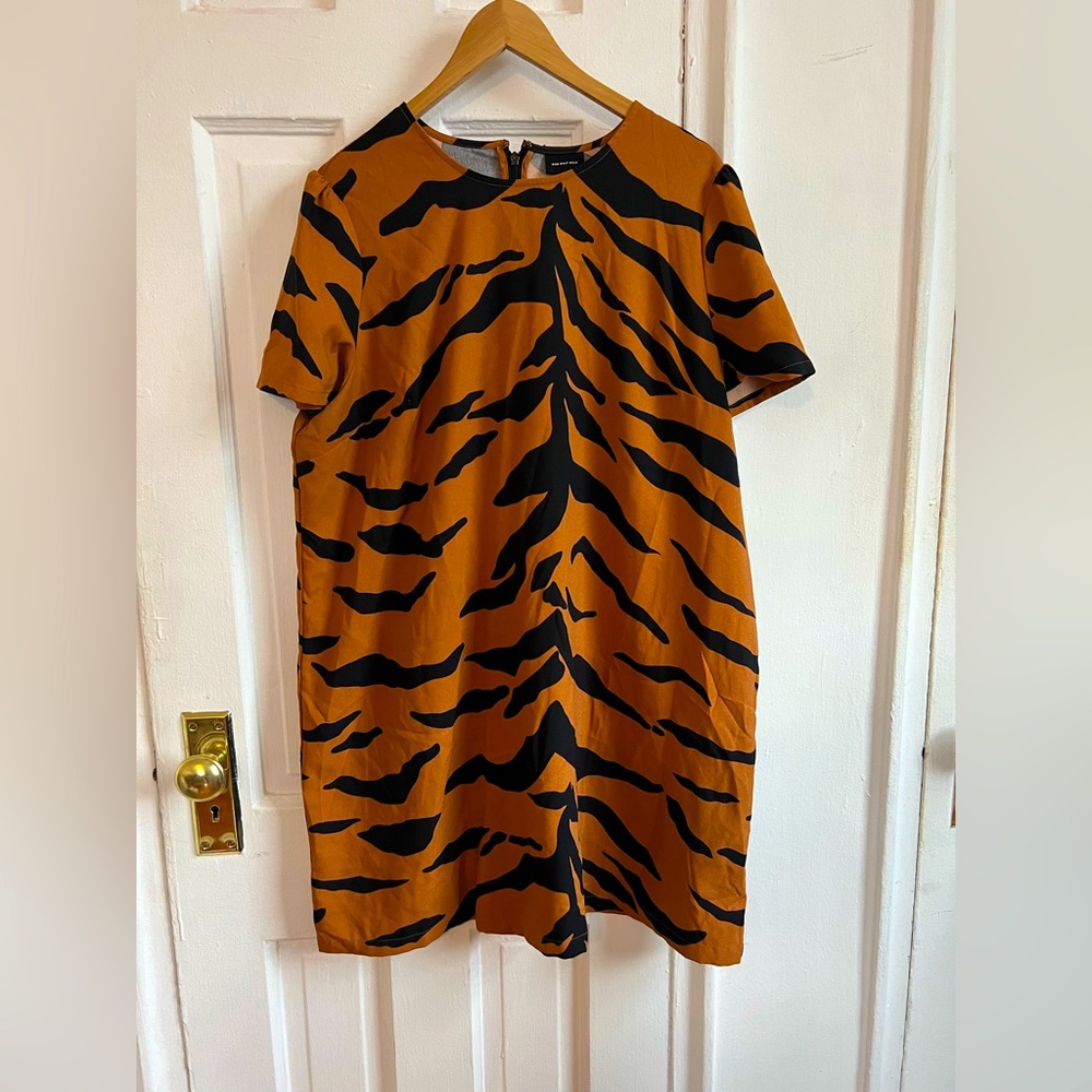 Animal print shift dress size XL